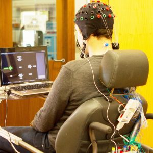 Sistema Que Controla Cadeiras De Rodas Através Do Cérebro Desenvolvido Em Coimbra