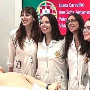 Equipa De Estudantes De Medicina De Coimbra Foi A Melhor Em Concurso Europeu A Simular O Tratamento Em Urgência De Doente Em Estado Crítico