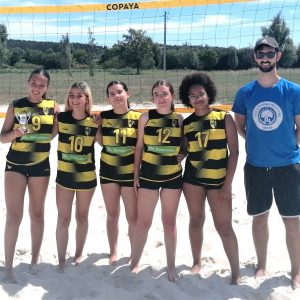 Equipa Do GD Sourense Sub-14 Vice-campeã Em Torneio De Voleibol De Praia
